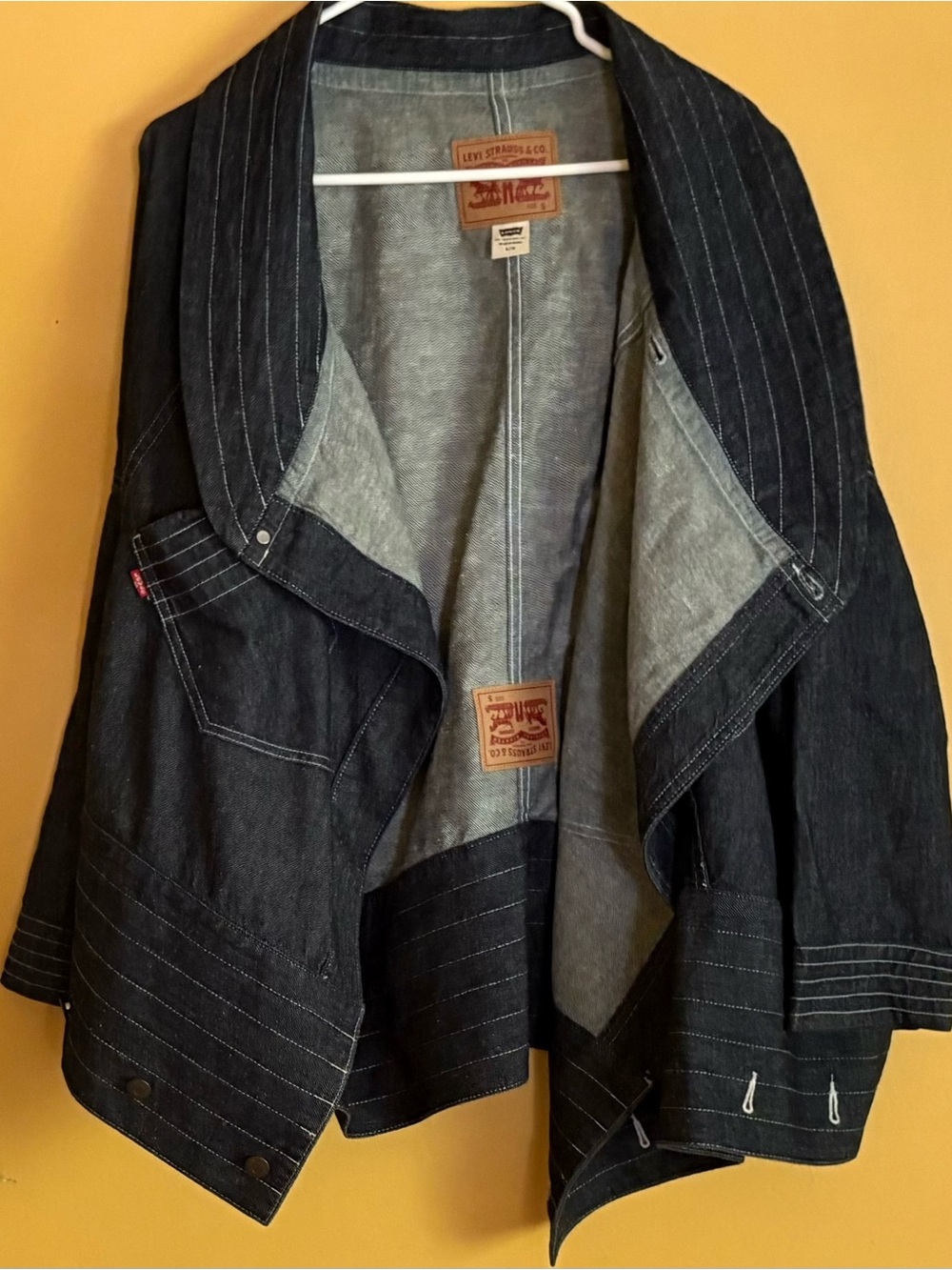 Levi’s Upsidedownable Trucker jacket. Small/Medium - Picture 7 of 11